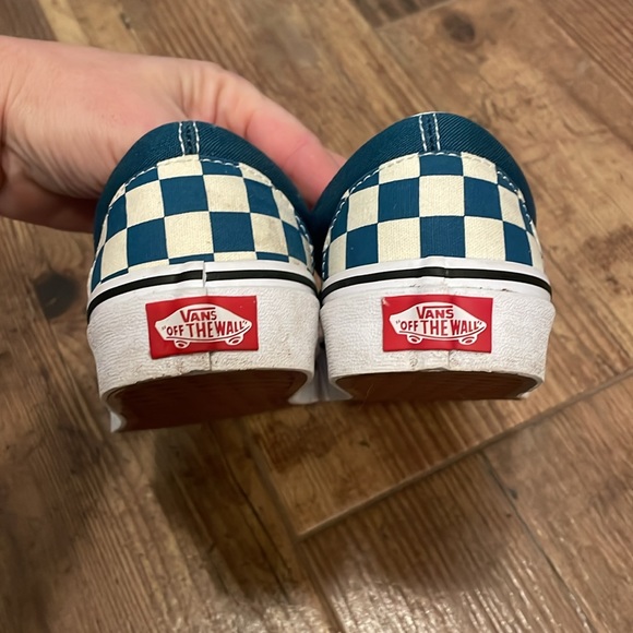 Vans Size 5 Slip-Ons! - Picture 5 of 8